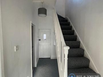 Carlton Road, Nottingham, NG3 2 bed flat to rent £975...