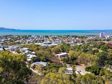 CASTLE HILL VACANT LAND SPECTACULAR VIEWS