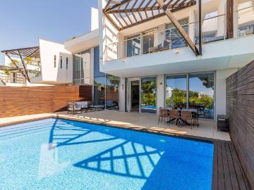 Casa adosada de alto standing en venta Marbella, España
