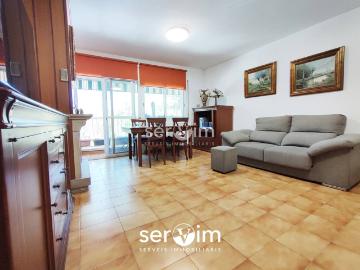 Casa adosada en venta en el centro de Llagostera