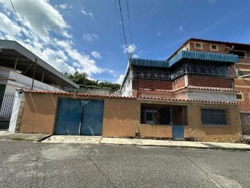 CENTRO DE GUATIRE CASA EN VENTA