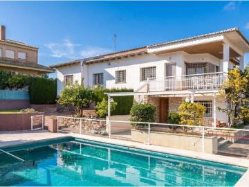 Casa chalet en Venta en Zona Avenida Alta Auditorio