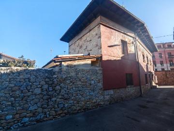 Casa chalet en Venta en Pría Nueva Hontoria Naves