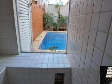 Casa com 250m² na Vila Sao Carlos, Itaquaquecetuba