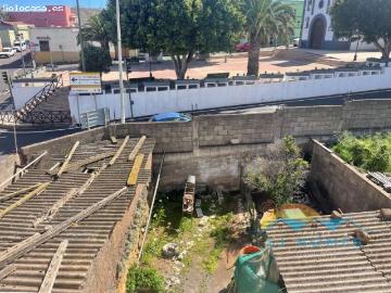 Casa con amplio terreno en venta en Llano del Moro