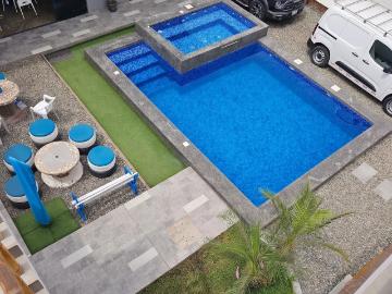Casa de 300 m² en venta. Espacios funcionales y buena...