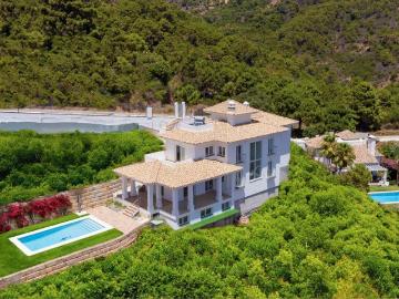 Casa de 551 m2 en venta Benahavís, Andalucía