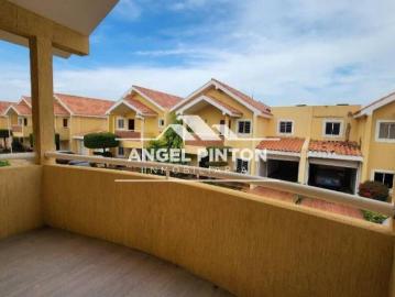 Casa en Alquiler en Maracaibo Zulia 180 m2. 3 hab