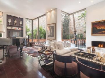 Casa En Arriendo En Bogota En Los Rosales A374336