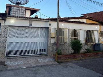 Casa en las rosas Guatire Moro Juan