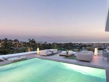 Exclusiva casa de 284 m2 en venta Marbella, España