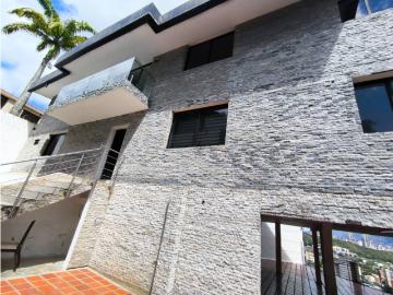 Casa en venta Colinas de los Chaguaramos, Libertador,...