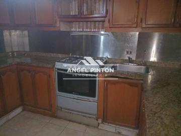 Casa en Venta en Maracaibo Zulia 180 m2. 3 hab