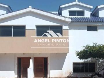 Casa en Venta en Maracaibo Norte Zulia 180 m2. 4 hab