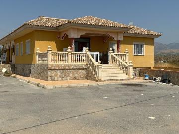 Casa en venta en Alicante, Moralet. Se vende...