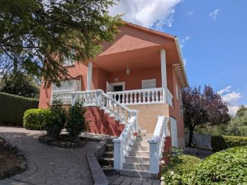Casa en Venta en Buitrago del Lozoya