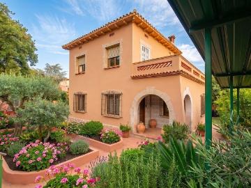 Casa en venta en calle Dels Roures, Sant Boi de...