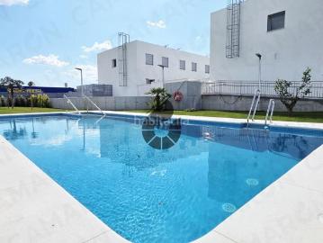Casa adosada en venta en Coria del Río. Casas adosadas...