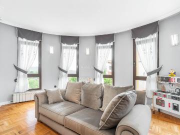 Casa en venta en Langreo, La Felguera. Casa en Aldea...