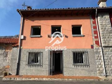 Casa en Venta en Llanes
