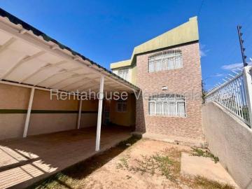 Casa en Venta en Punto Fijo Falcón 180 m2. 3 hab