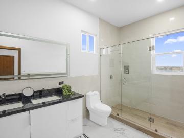 Casa en Venta en Privada con Vista al Mar Tijuana