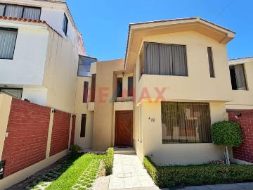 Casa En Venta En Quinta Tahuaycani