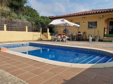 Casa en venta en Vidreres, de 160 m² 4 habitaciones por...