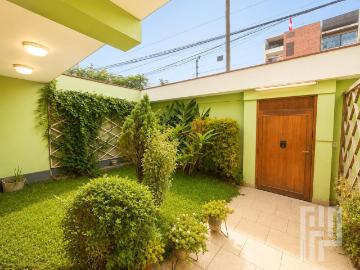 Casa en Venta Surco Batallon Callao | 300.50 m² | 5...