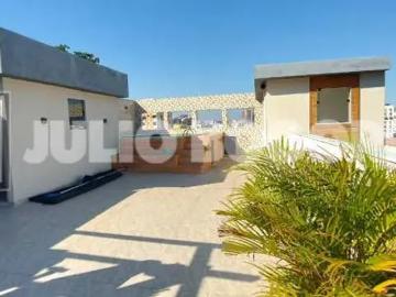 Casa frente com 3 quartos, piscina 3 vagas no Méier