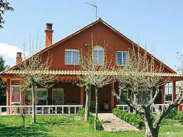 Casa Larrate