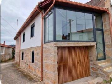 Casa rústica Venta Nogueira de Ramuín, Luintra