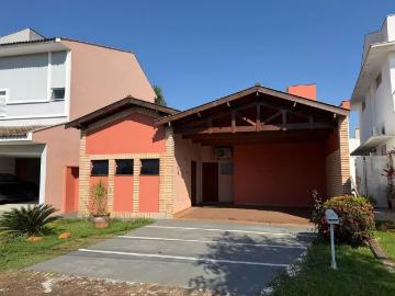 Casa / Sobrado em Condomínio para Locação em Londrina/PR...