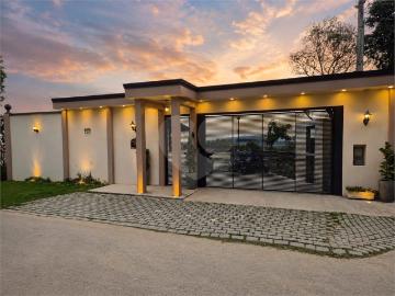 Casa / Sobrado em Condomínio para Venda em Mairiporã/SP...