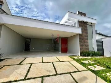 Casa / Sobrado em Condomínio para Venda em Juiz de...