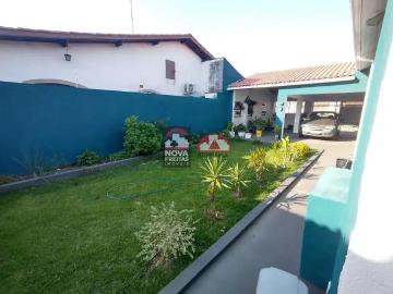 Casa / Sobrado para Venda em Tremembé/SP Centro 3 Quartos