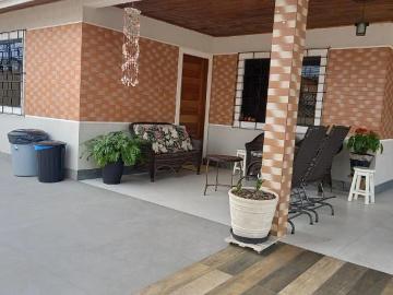 Casa / Sobrado para Venda em Almirante Tamandaré/PR...