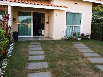 Casa / Sobrado para Venda em Camaçari/BA Monte Gordo 2...