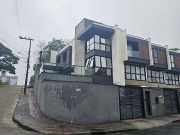 Casa / Sobrado para Venda em Joinville/SC Anita...