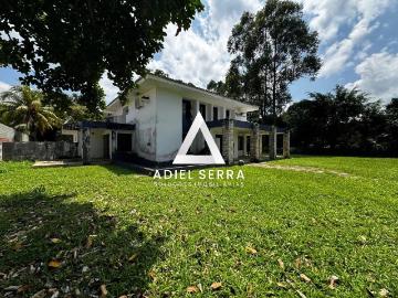 Casa / Sobrado para Venda em Lauro de Freitas/BA Centro...
