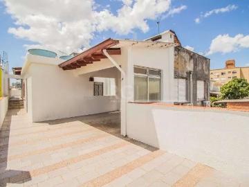 Casa / Sobrado para Venda em Porto Alegre/RS Azenha 3...