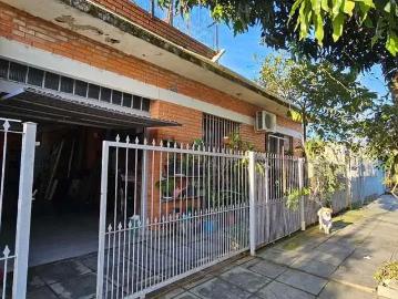 Casa / Sobrado para Venda em Porto Alegre/RS Restinga 3...