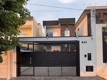 Casa / Sobrado para Venda em Santana de Parnaíba/SP...