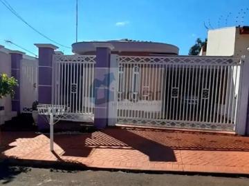 Casa / Sobrado para Venda em Sertãozinho/SP Jardim...