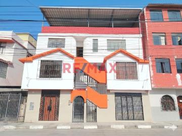 Casa Tres Pisos Y Local Comercial En Venta Lambayeque