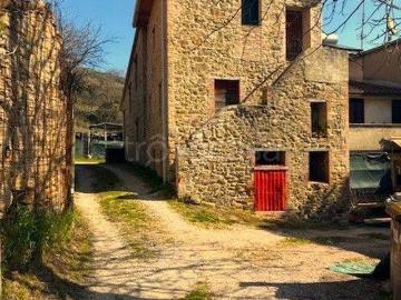 Casale in vendita a Gualdo Cattaneo via Cerquiglino