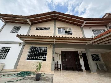 Casas en venta, Royal Garden zona Este Barquisimeto RGG...