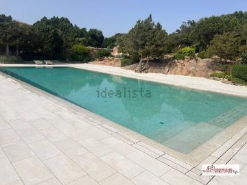 Case e ville in affitto di 150 m² in Via Porto Cervo