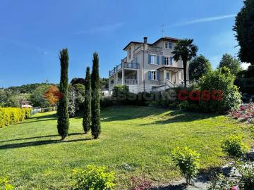 Case e ville in vendita di 413 m²