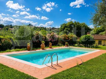Case e ville in vendita di 189 m² in Strada di Cecanibbio